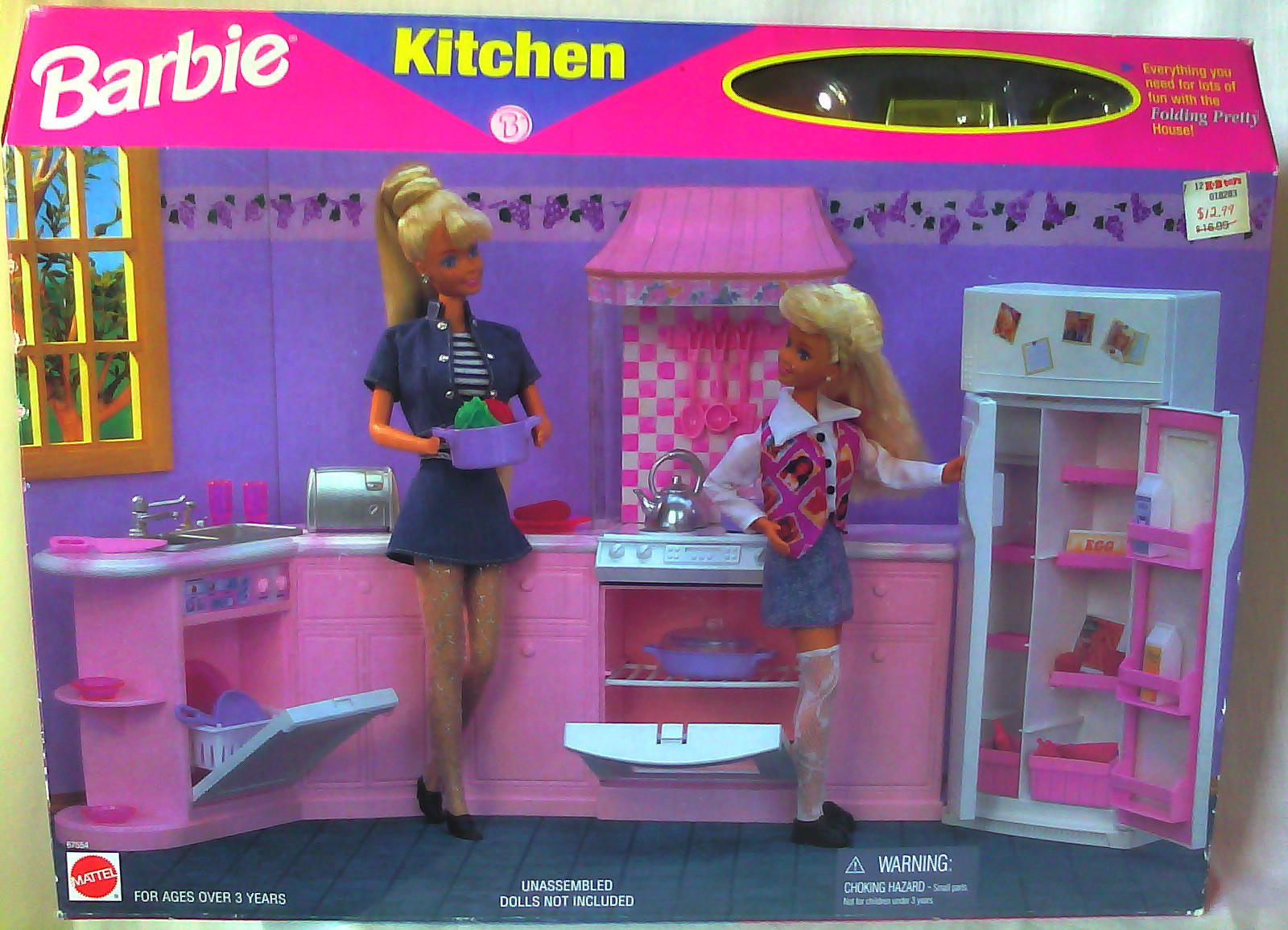 Barbie Kitchen - NRFB. 